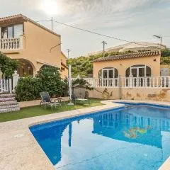 Beautiful Home In Callosa De Ensarriá
