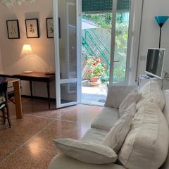 Cozy house with private garden - Terrazza Fiorita