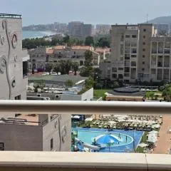 Apartamento bahia park 1a linea " Magic world "