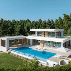F & B Summer Collection - Family Villa