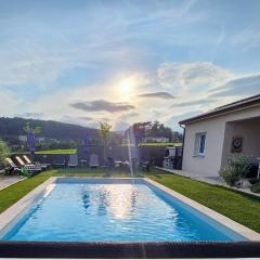 En Ardèche Villa de vacances l'Olympe climatisée avec sa piscine privée et chauffée