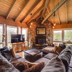 8 Mi to Ski Slopes! Hot Tub Haven in Seven Devils