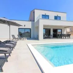 Villa Esire