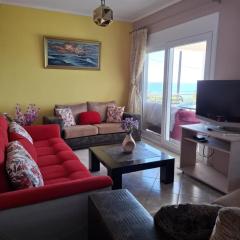 Myriam&Ioanna Seaside Apartment