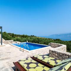 Stunning Home In Postira