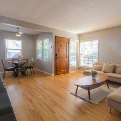 Centrally Located Cottage Near Lake Trails Shops