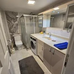 4-room, warm house, near the sea, next to the historic elevator