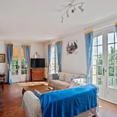 Villa in Velines with Garden and Wine Tours, cleaning included