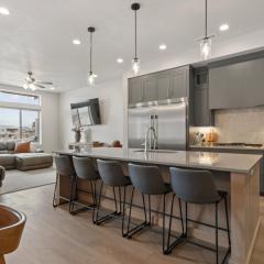 Canyon Country Oasis townhouse