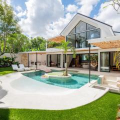 NEW! Villa Aurora - 4BR Villa in Kerobokan