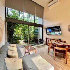 Beautiful Loft minutes from the sea!
