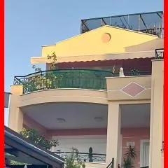 Blue Sunrise House - 230m from beach