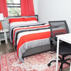 Ruby Room at Brighton Beach 2-Min Walk to Ocean & Subway Chic Stay