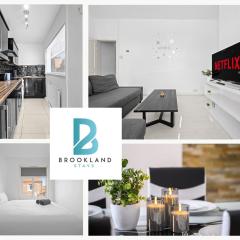 Two Bedroom House by Brookland Stays Serviced Accommodation Short Lets Manchester with Free WiFi