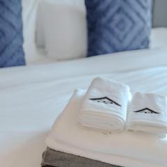 1412 Wyndham Gardens Elegant Pool Condo