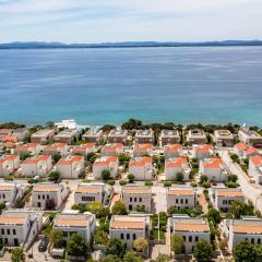 Sunny Side Casa by Belmont Realty