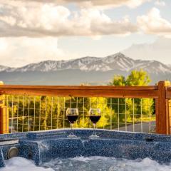 The Hilltop Haven w Hot Tub and The Best Views