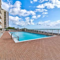 Elegant Oceanfront Pool Hot Tub at Sanibel Condos