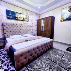 Studio Meublé au rez de chaussée avec toutes les commodités dans le quartier