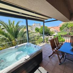 DAMIR - apartment with Jacuzzi