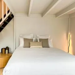 Cloud Stylish flat with AC and jacuzzi near city center