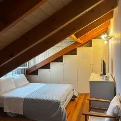 Litsa's Port Apartment