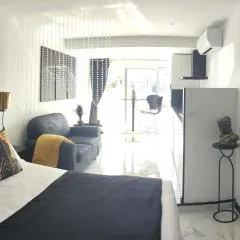 Le Boudoir - studio de luxe au village naturiste rénové 2025