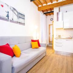 sotto la torre pendente