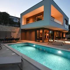 Villa Marmonte, Luksuzna vila s bazenom i pogledom na more
