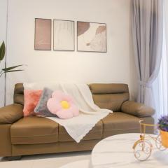 Danga Bay Cozy Home Away Centre of JB - By The One