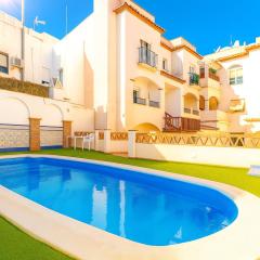 Apartamento Pescia con piscina en centro de Nerja