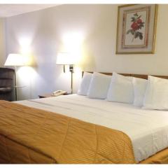 Capital O Amerihost Inn and Suites Mexico Hwy 54 MO