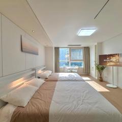 Myeongdong and Jongno Healing Stay