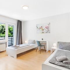 BEGE APARTMENTS Work Zen