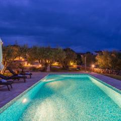 Holiday Home Casa Verde Oliva Residence by Villas