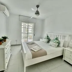 Best Townhouse Walk to the Beach in Mijas