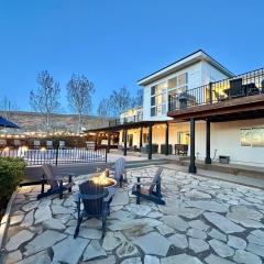 Exclusive Retreats 6 Bed 6 Bath with Private Pool