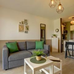 Le Sporting Land - avec entrée autonome, parking privé & sa piscine ! -