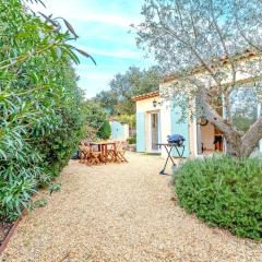 Nice air-conditioned house with flower garden