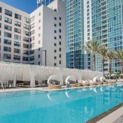 2 Bed 2 Bath Stylish Luxury Premium High-Rise Apartment