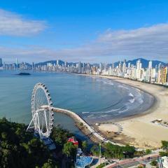 Desperte com vista de cinema – 26º andar em BC