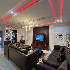 Very Cosy Four Bed Terrace Duplex Home