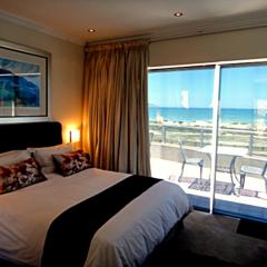 Cape Town Beachfront Accommodation in Blouberg