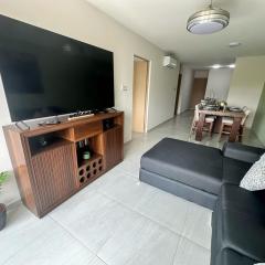 Modern Oceanfront Retreat 2BD 2BDR Wifi Pool
