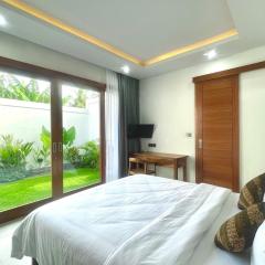 Mahayasa Villa with garden