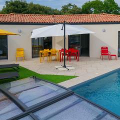 Villa des Hérondais avec piscine - idéal familles - 8 personnes