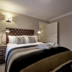 Premium 2 bed Flat Central Norwich with Parking