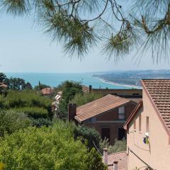 S270 - Sirolo, quadrilocale in centro con vista panoramica