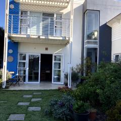 Waterfront Stay Holiday Home