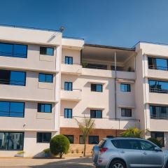 Milestone City Appartements-Pas de delestage-Restaurant-Près Tsimbazaza-Vue Palais de la Reine